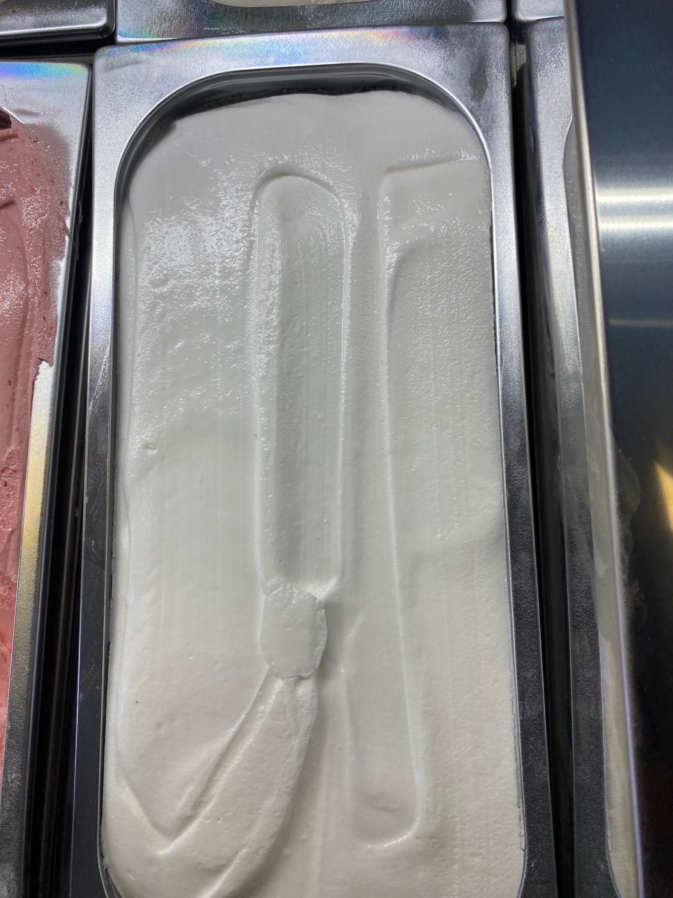 Fior di Latte Eis – frisch aus der Vitrine